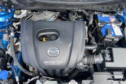 2015 Mazda
2 Neo