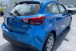2015 Mazda
2 Neo