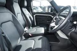 2024 Land Rover Defender 110 D250 Hard Top S
