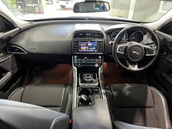 2017 Jaguar XE 20d R-Sport X760 MY17 Glacier White