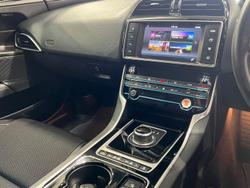 2017 Jaguar XE 20d R-Sport X760 MY17 Glacier White