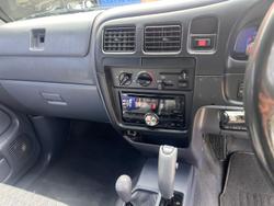 2003 Toyota Hilux VZN172R MY02 4X4 Dual Range Atlantis Blue