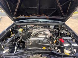 2003 Toyota Hilux VZN172R MY02 4X4 Dual Range Atlantis Blue