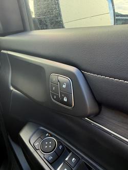 2025 Ford Everest Platinum