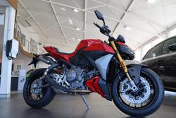 2025 Ducati Streetfighter V2 S Streetfighter Red