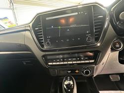 2024 Isuzu D-MAX BLADE