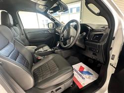 2024 Isuzu D-MAX BLADE