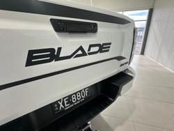 2024 Isuzu D-MAX BLADE