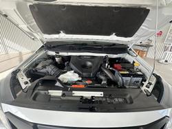 2024 Isuzu D-MAX BLADE