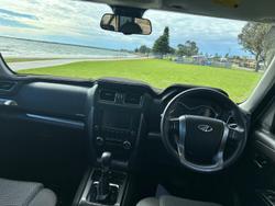 2022 Mahindra PIK-UP S11