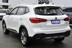 2023 MG
                HS Essence