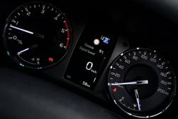 2025 Toyota
Hilux SR5 48V