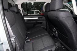 2025 Toyota
Hilux SR5 48V