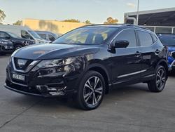 2017 Nissan
QASHQAI ST-L