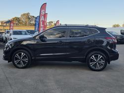 2017 Nissan
QASHQAI ST-L