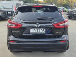 2017 Nissan
QASHQAI ST-L