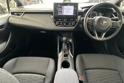 2020 Toyota
Corolla Ascent Sport Hybrid
