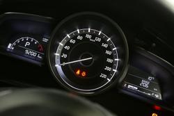 2015 Mazda
2 Maxx