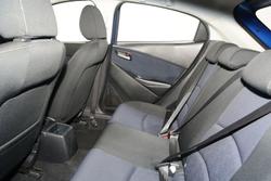 2015 Mazda
2 Maxx