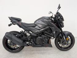 Suzuki GSX-S750
