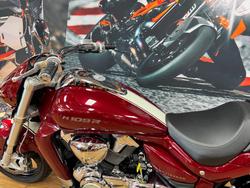 2018 Suzuki VZR 1800 BOULEVARD (M109R) MAROON