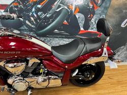 2018 Suzuki VZR 1800 BOULEVARD (M109R) MAROON