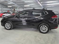 2019 Nissan
                X-TRAIL ST