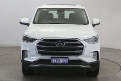 2022 LDV
D90 Executive