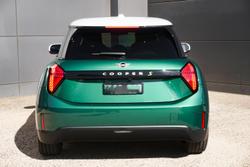2025 MINI
Cooper SE Favoured