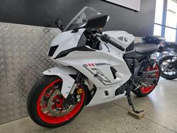 2023 Yamaha YZF-R7LA WHITE