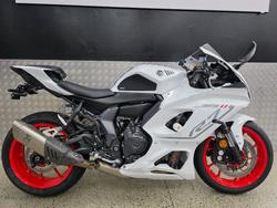 Yamaha YZF-R7LA
