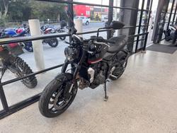 2022 Triumph TRIDENT 660 BLACK