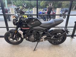 2022 Triumph TRIDENT 660 BLACK