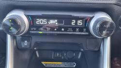 2020 Toyota
RAV4 GXL