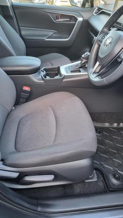 2020 Toyota
RAV4 GXL