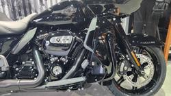 2024 Harley-davidson FLTRK ROAD GLIDE LIMITED (114) Vivid Black