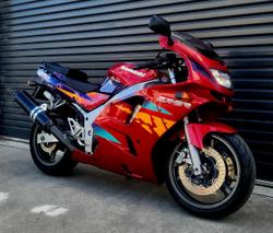 Kawasaki Ninja ZX-6R (ZX600)