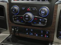 2020 RAM 1500 Laramie DS MY19 4X4 Dual Range Bright White