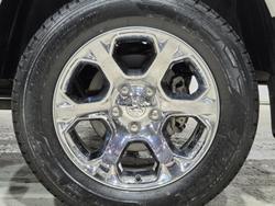 2020 RAM 1500 Laramie DS MY19 4X4 Dual Range Bright White