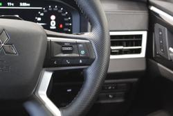 2025 Mitsubishi Outlander Exceed