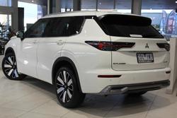 2025 Mitsubishi Outlander Exceed
