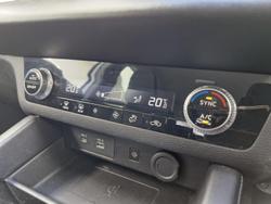 2022 Mitsubishi
Outlander LS