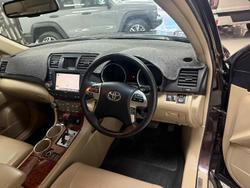 2013 Toyota Kluger Grande GSU40R Dark Furnace