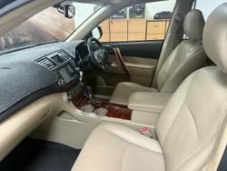2013 Toyota Kluger Grande GSU40R Dark Furnace