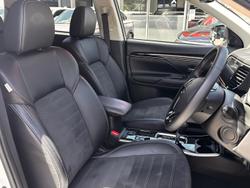 2018 Mitsubishi Outlander LS