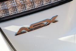 2022 Mitsubishi ASX ES