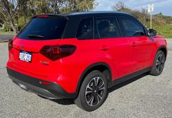 2024 Suzuki Vitara Turbo LY Series II Bright Red
