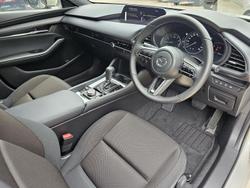 2025 Mazda 3 G20 Evolve