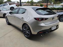 2025 Mazda 3 G20 Evolve