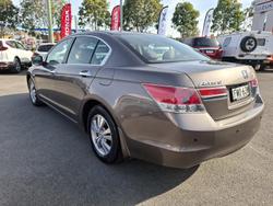 2012 Honda
                Accord VTi